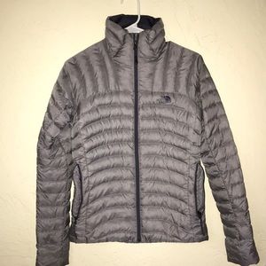 The North Face XS light down 700 Jacket